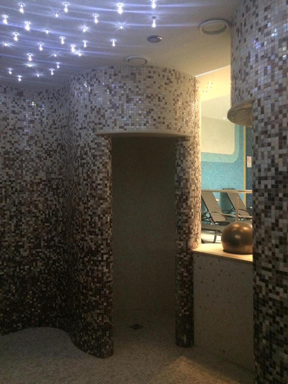 Wellness Hotel Loewe Piest'any Exterior photo