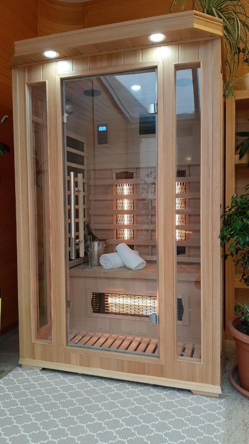 Wellness Hotel Loewe Piest'any Exterior photo